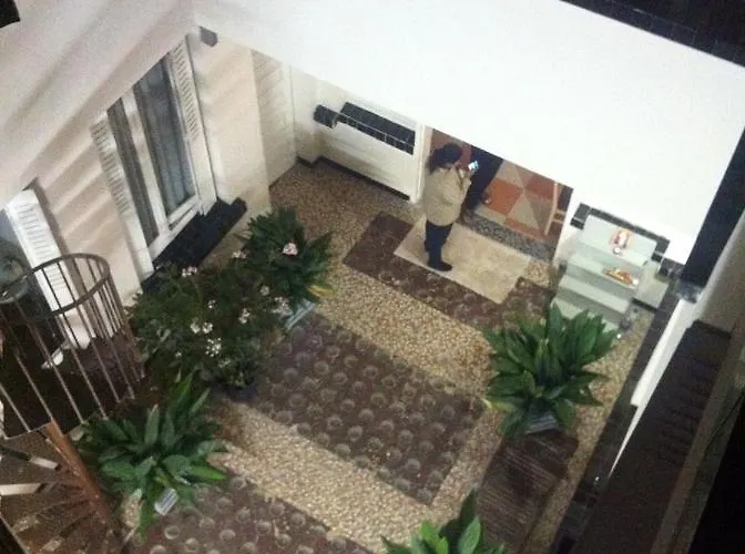 Hotel Saint Francois Xavier Lourdes